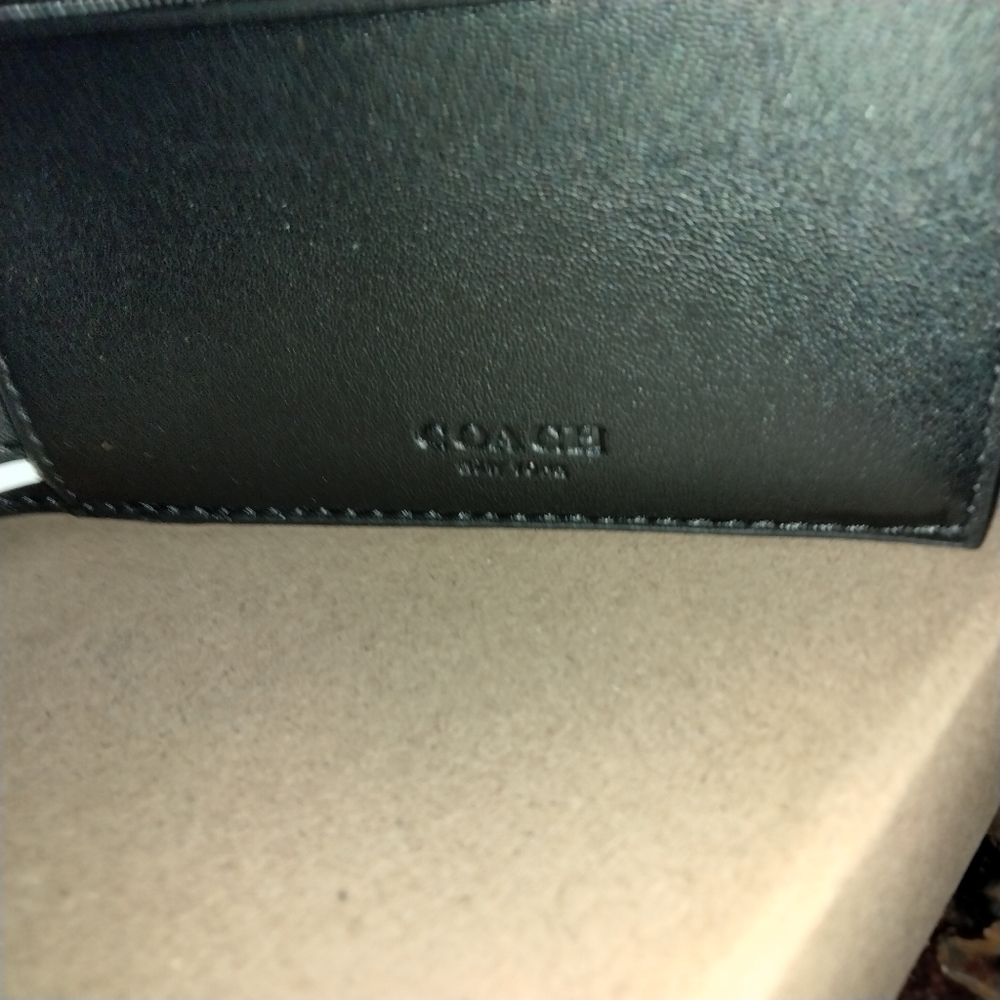 Coach Black Signature Monogram Key & Card Holder New Without Tags - Picture 5 of 5